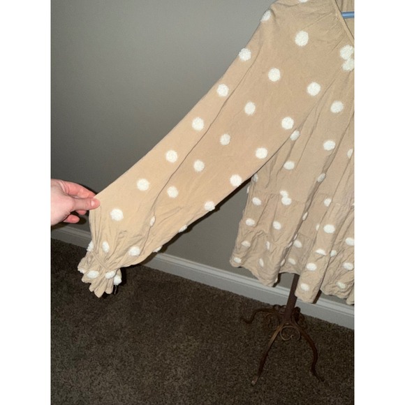 Blu Pepper Tan Polka Dot Long Sleeve Tiered Ruffle Peasant Blouse Top M - Picture 3 of 8